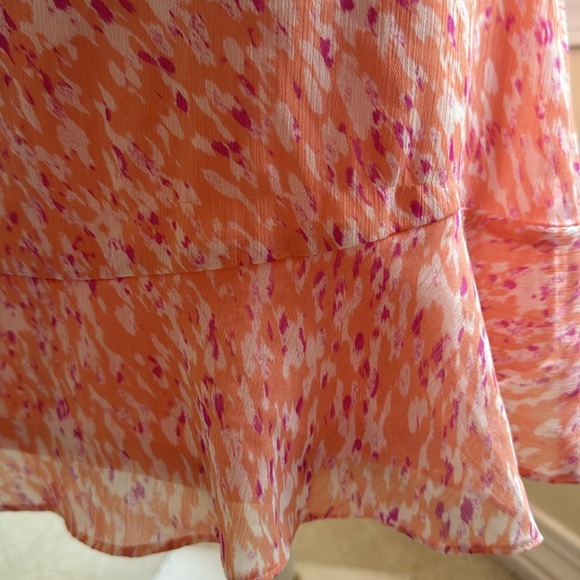 Dress with ruffle - Picture 5 of 5